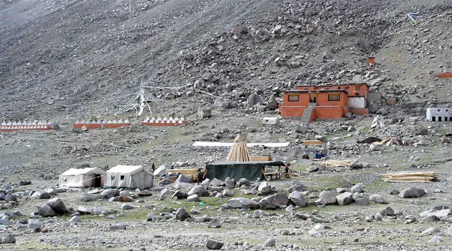 DRIVE TO SERSONG & HOLY TREK TO DIRAPUK    B /L/D