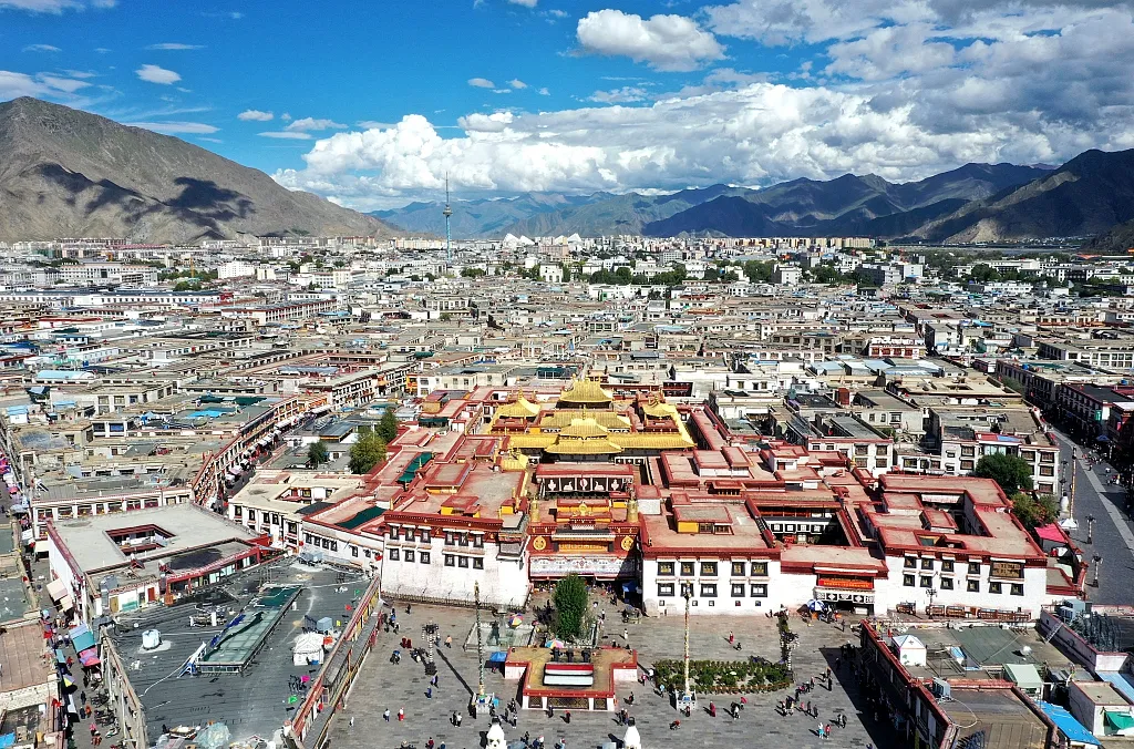 FLY TO LHASA & FREE DAY IN LHASA,  B/L/D